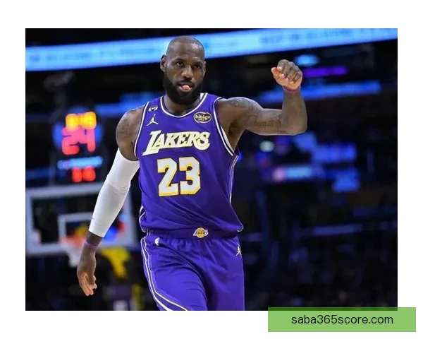 詹姆斯出战1612场历史第一超越帕里什终结29年纪录